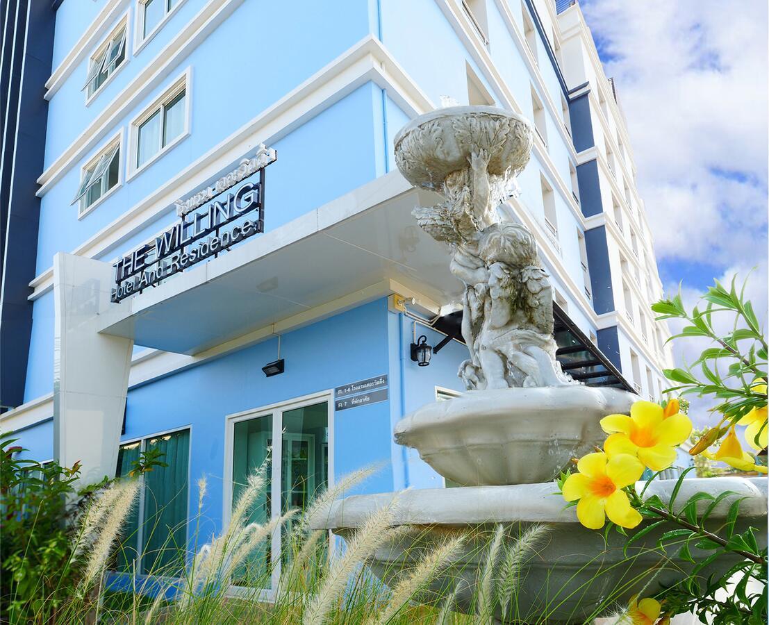 The Willing Hotel And Residence Банкок Екстериор снимка